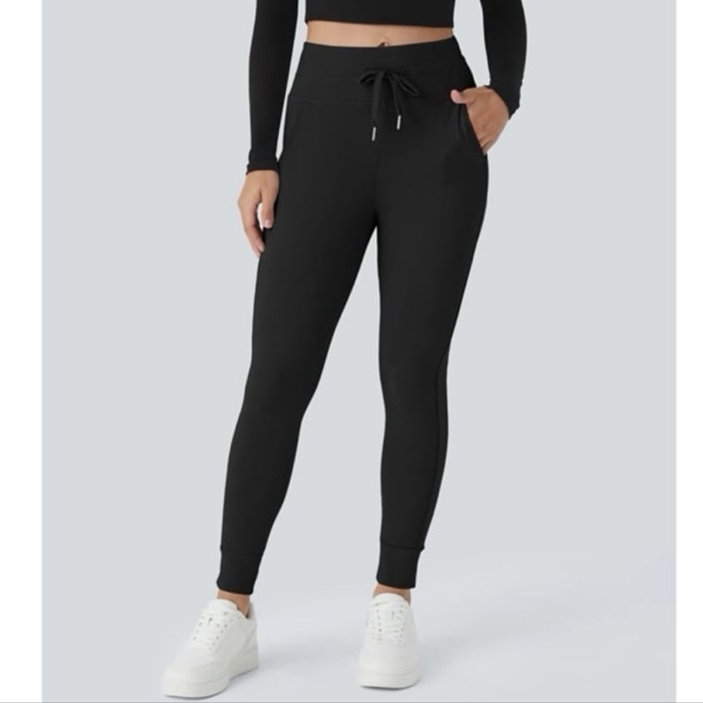 Halara joggers
